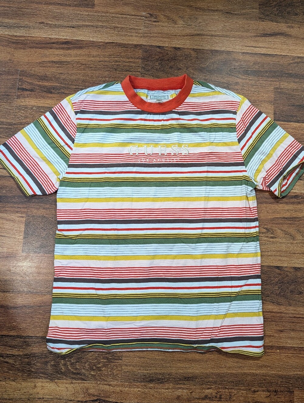 Small GUESS T-shirt